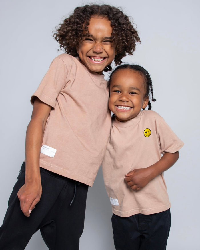 Be Happy 迷你有機棉短袖 T 恤｜復古玫瑰色