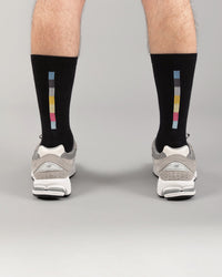 有機彩條 中筒襪｜曜黑色