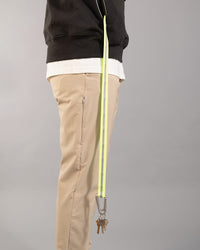 特色三種材質混紡連帽外套｜潛影黑/亮黃