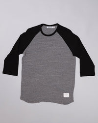 Signature 三纖斜袖上衣｜灰色和黑色