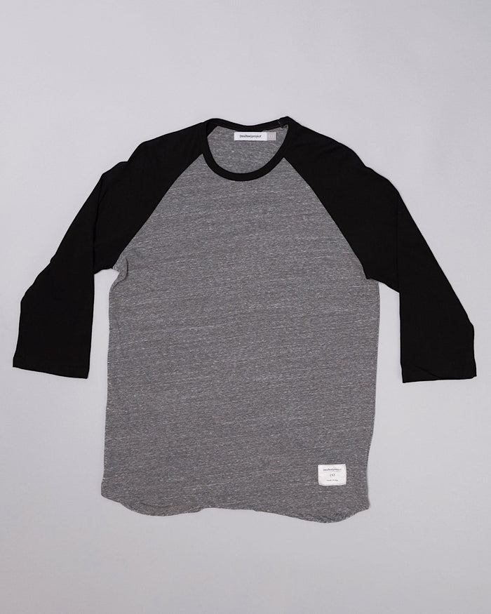 Signature 三纖斜袖上衣｜灰色和黑色