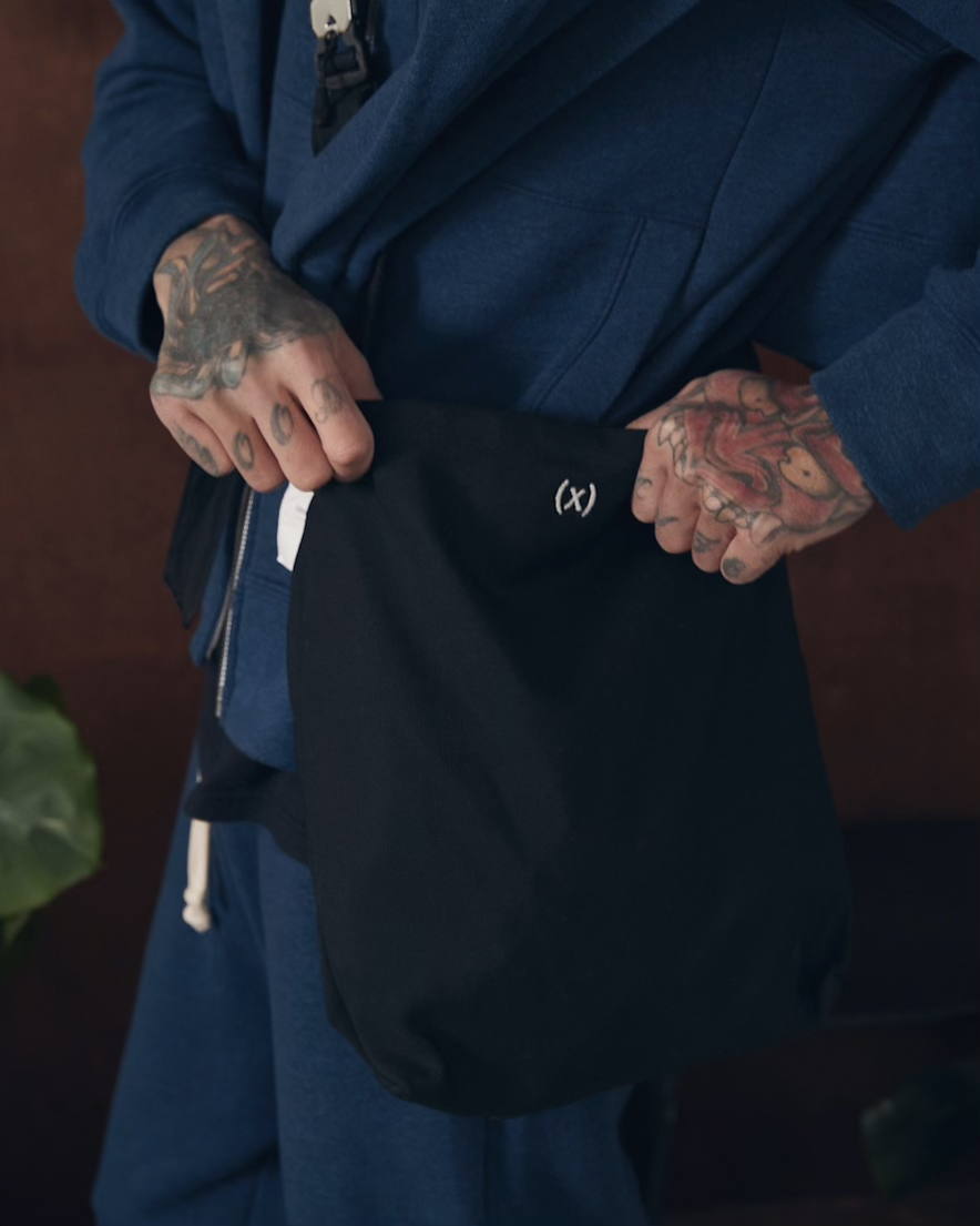 Signature Book Tote | Jet Black