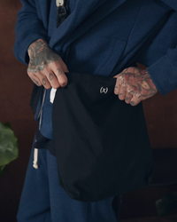 Signature Book Tote | Jet Black